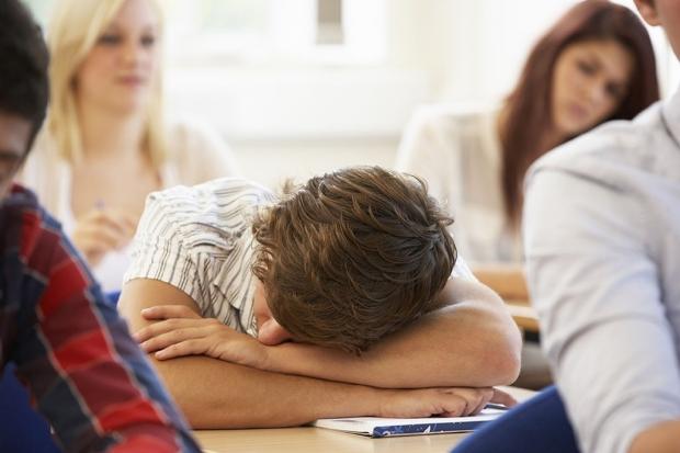 Teen Sleep Deprivation Hinders Academic Progress