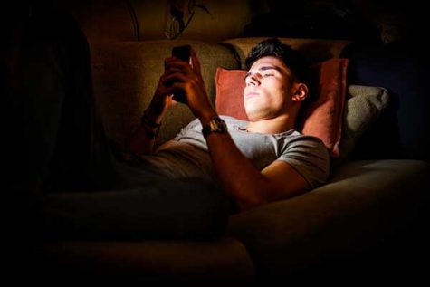 Social Media Obsession Can Lead to Depression for Teens