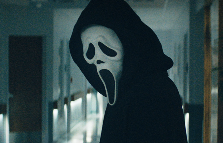 Ghostface+is+back+in+the+2022+Scream+requel+of+the+1996+original.