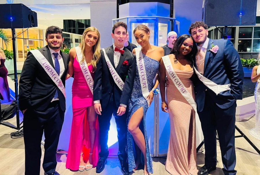 The+Olympic+Heights+Class+of+2022+prom+court+featured+%28from+left%29%3A+Arie+Eitani%2C+Dylan+Brenner%2C+Spencer+Vogel%2C+Makayla+Lewis%2C+and+the+eventual+prom+queen+and+king%2C+Tamara+Backers+and+Alec+Pattoukian.