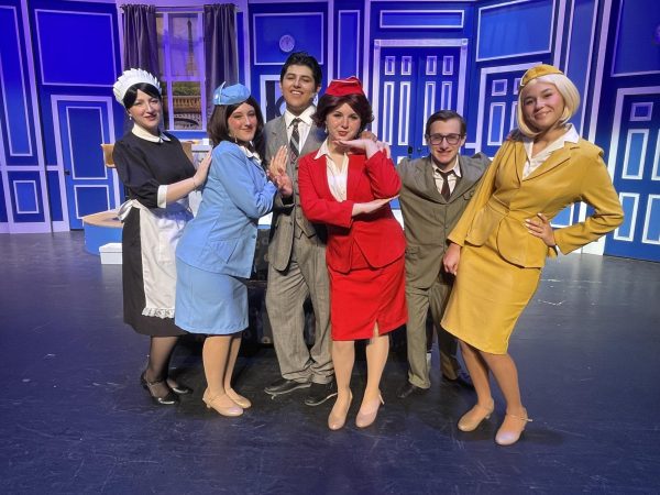 Navigation to Story: From the Runway to the Stage: OH Theatre Presents Boeing Boeing