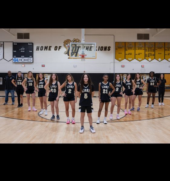 The 2024-2025 OH Varsity Girls Basketball Team